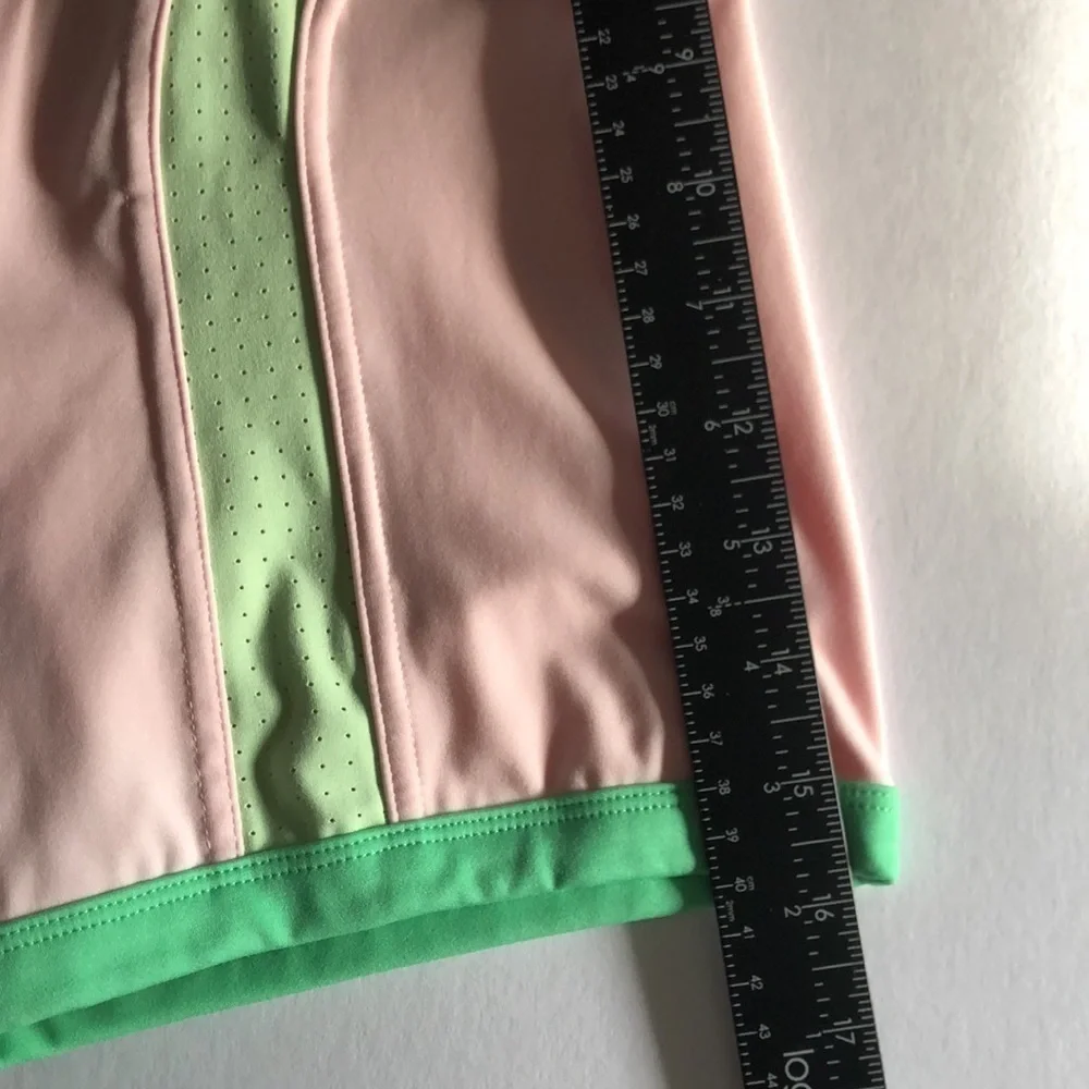 Fabletics high waisted motion 365 color block shorts size medium - Picture 9 of 11